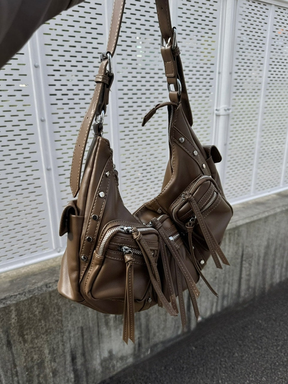 国際配送【RENOL】rivet leather bag