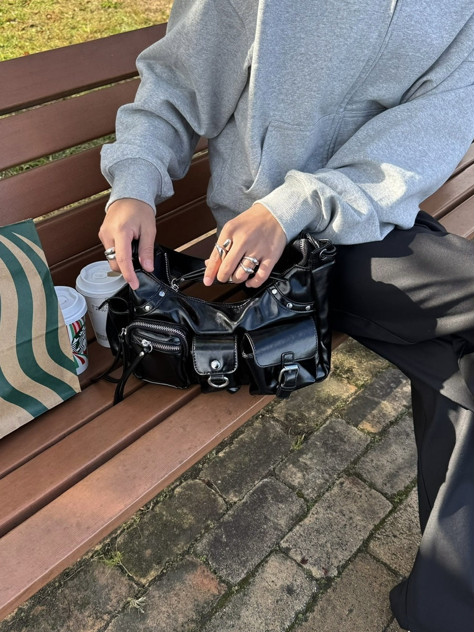 国際配送【RENOL】multi pocket leather bag