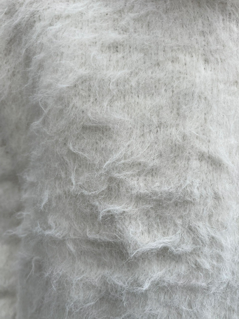 【Chikashitsu +】half off shoulder button knit (3color)