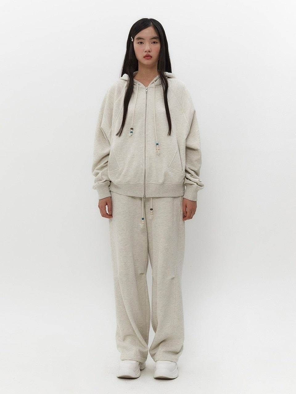 【TUOMIO】STRING CHARM HOOD ZIP-UP