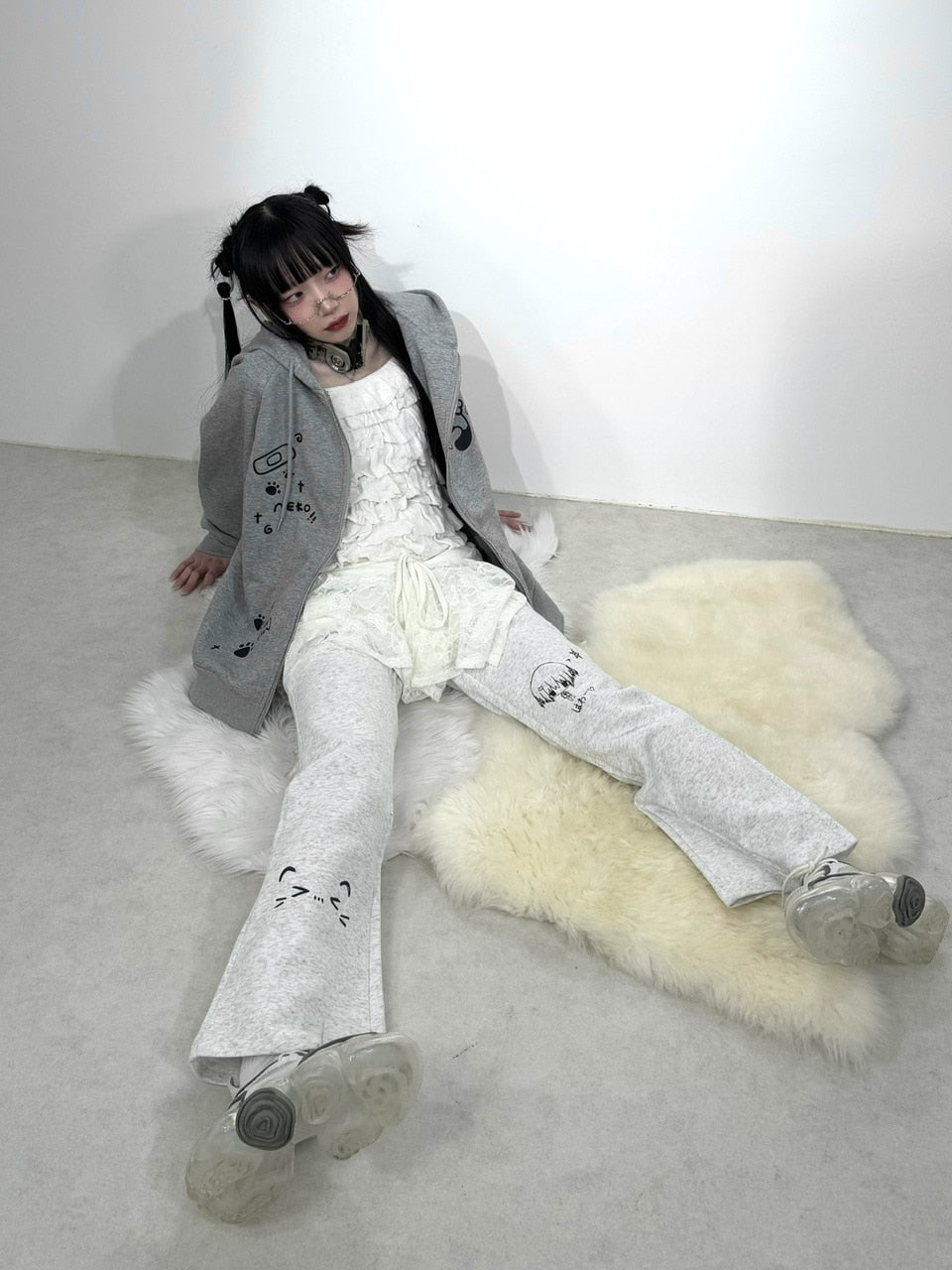 国際配送【Nerd out XU】neko!! Zip hoodie (2color) / 【ナードアウトエックスユー】キャットプリント猫耳ジップフーディ