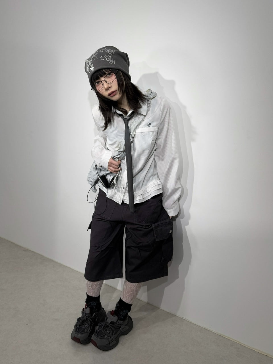 国際配送【Nerd out XU】tuck cargo half pants