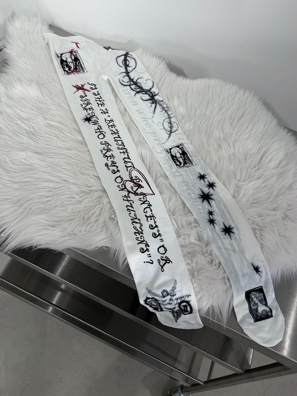 国際配送【Nerd out XU】Gothic tribal stocking