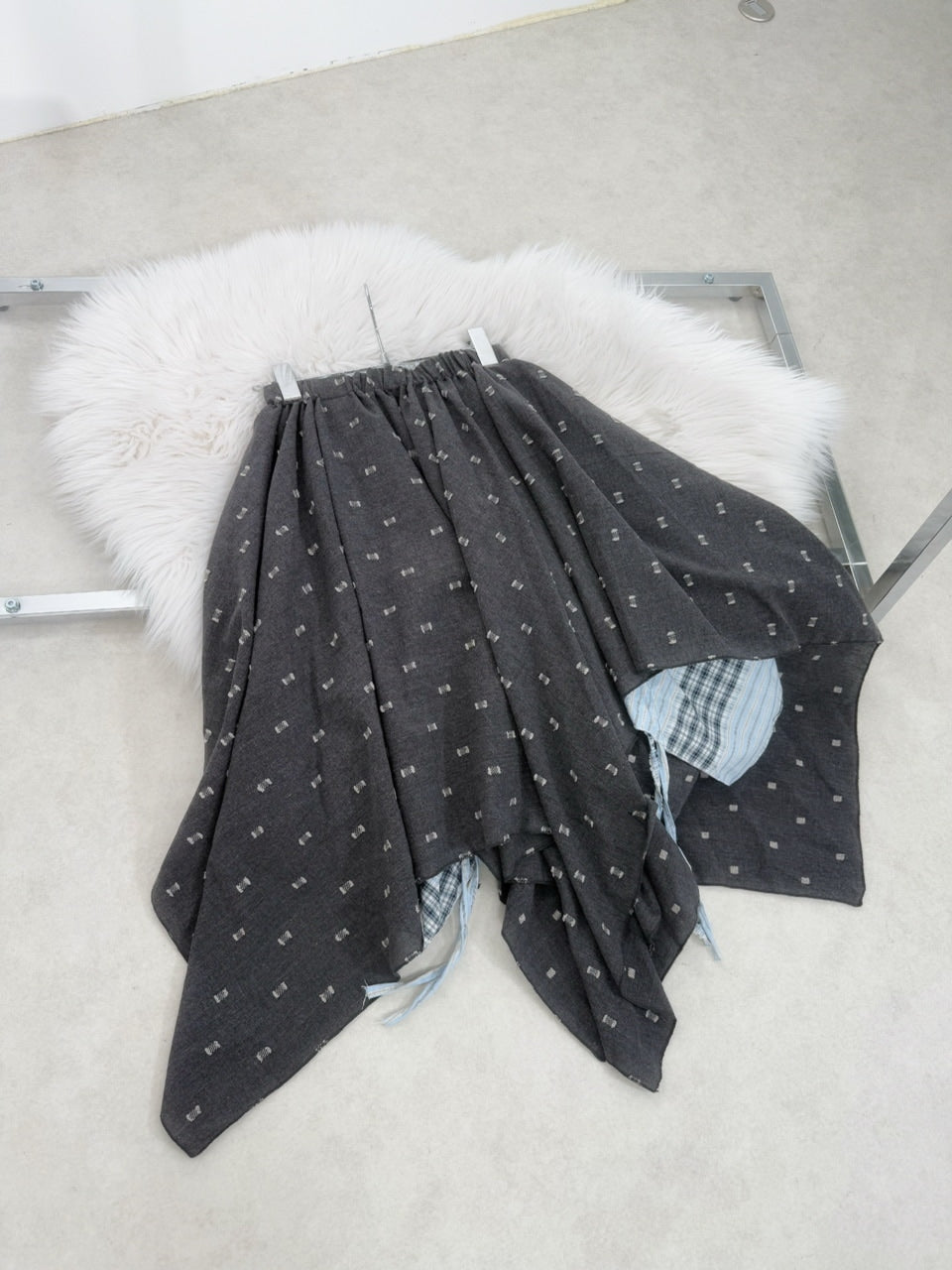 国際配送【Nerd out XU】reversible asymmetry drawstring skirt