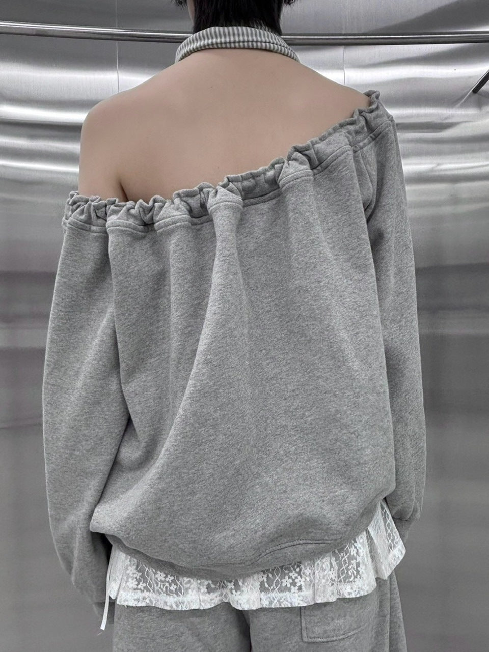 受注制【nmtc +】gather off shoulder sweat (2color) – PRESSING WEB SHOP