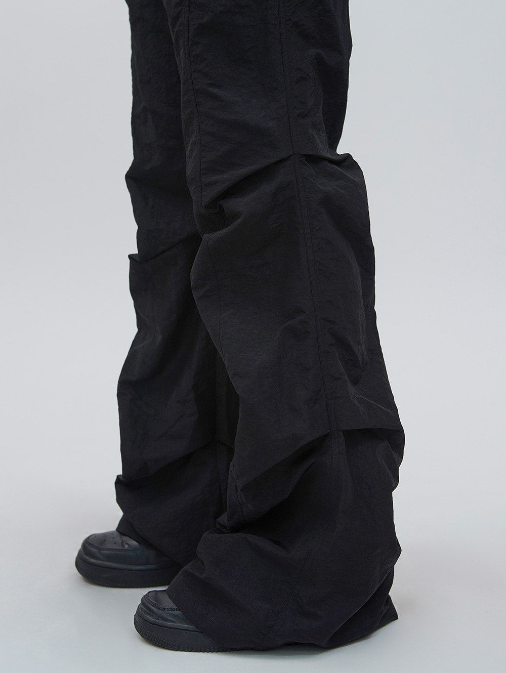 【TUOMIO】TUCKED BOOTSCUT PANTS