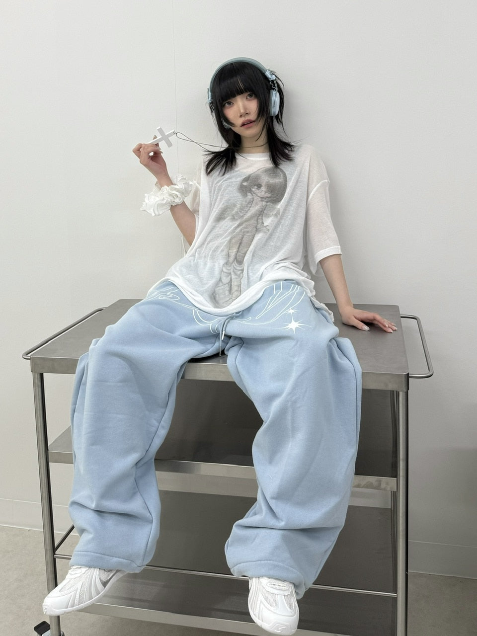 国際配送【Nerd out XU】Girl is angel see-through tee (2color)