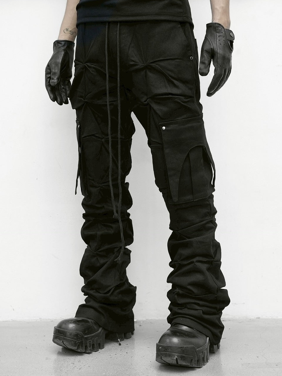 【RICH】Black Expansion Pants