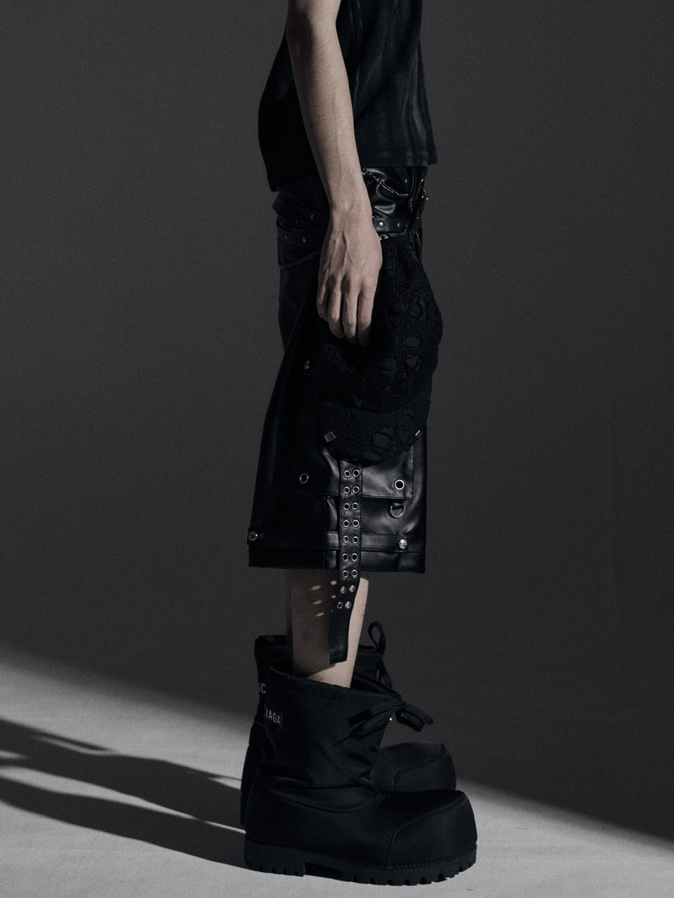 【Rosen Kreuz】DOUBLE WAIST LEATHER SHORT PANTS