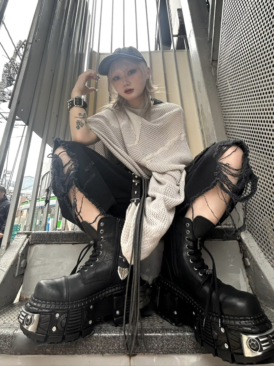 受注制【Never mind the XU】damage denim half pants