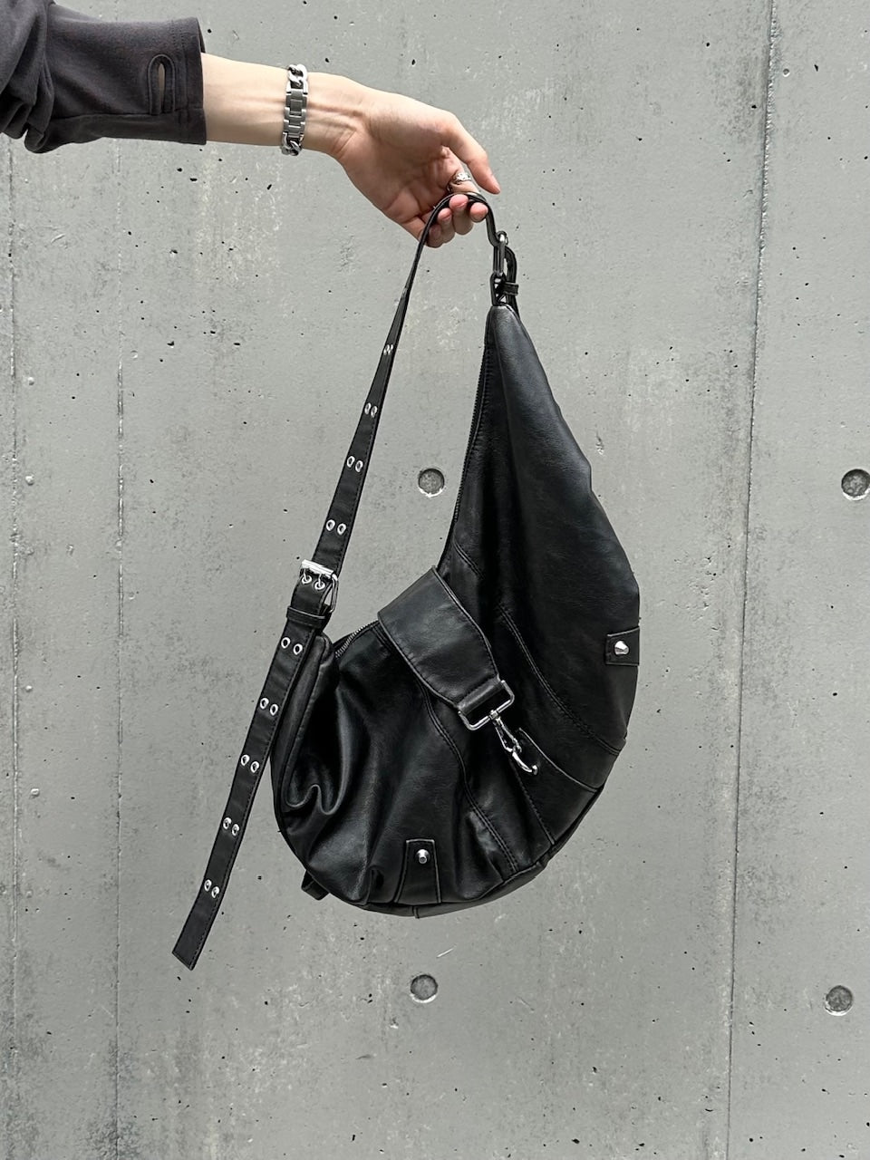 大阪店WEB限定受注制【Chikashitsu +】vintage eyelet shoulder bag / 【チカシツプラス】ビンテージアイレットショルダーバッグ