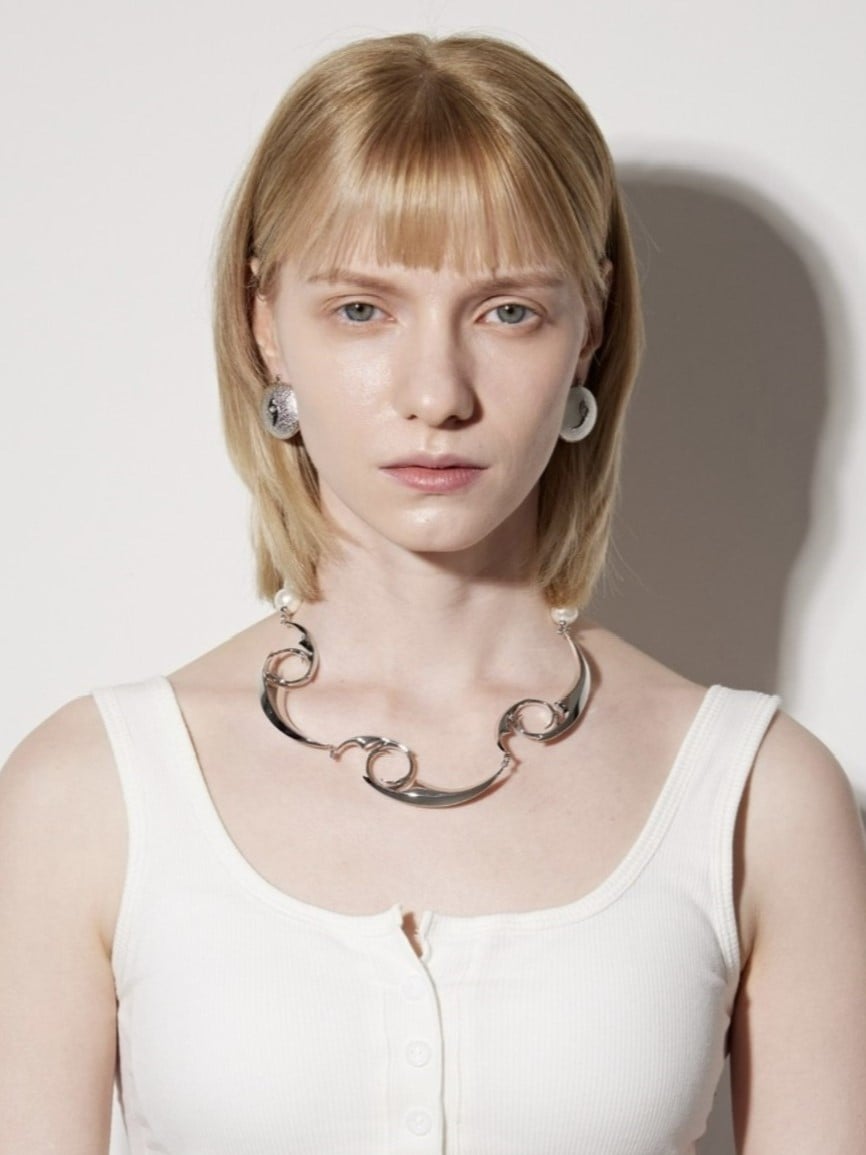 【PEG LEG】Emblem-linked pearl necklace