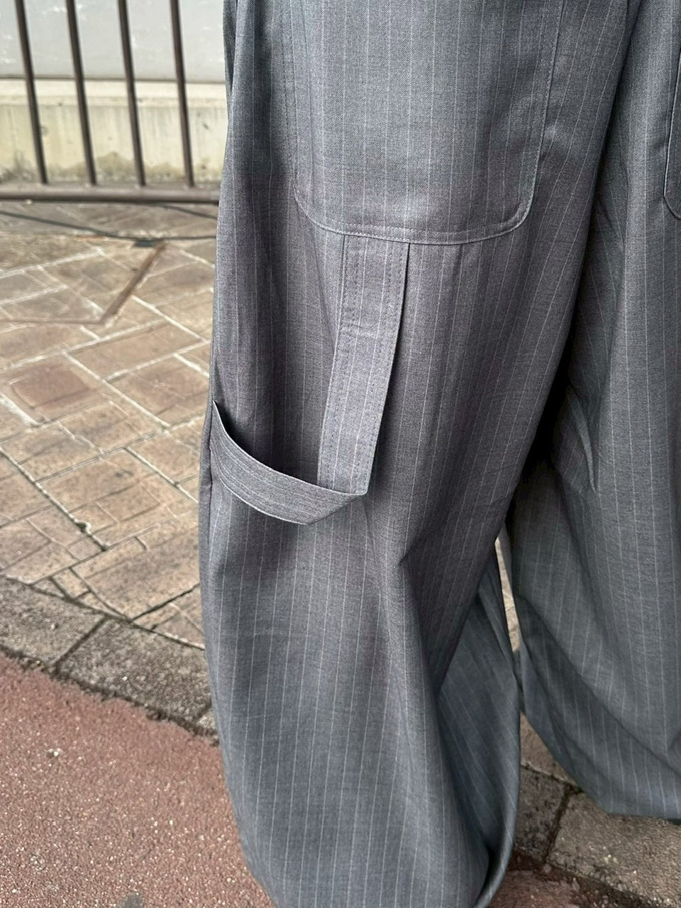 受注制【Chikashitsu +】draw cord stripe wide slacks / 【チカシツプラス】ドローコードストライプワイドスラックス (2color)