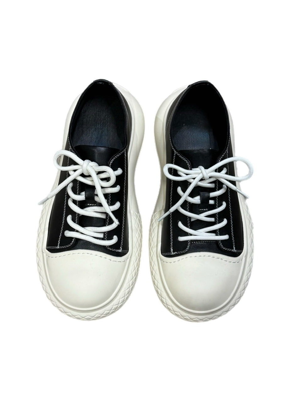 受注制【Chikashitsu +】volume toe sneaker / 【チカシツプラス】ボリュームトゥースニーカー