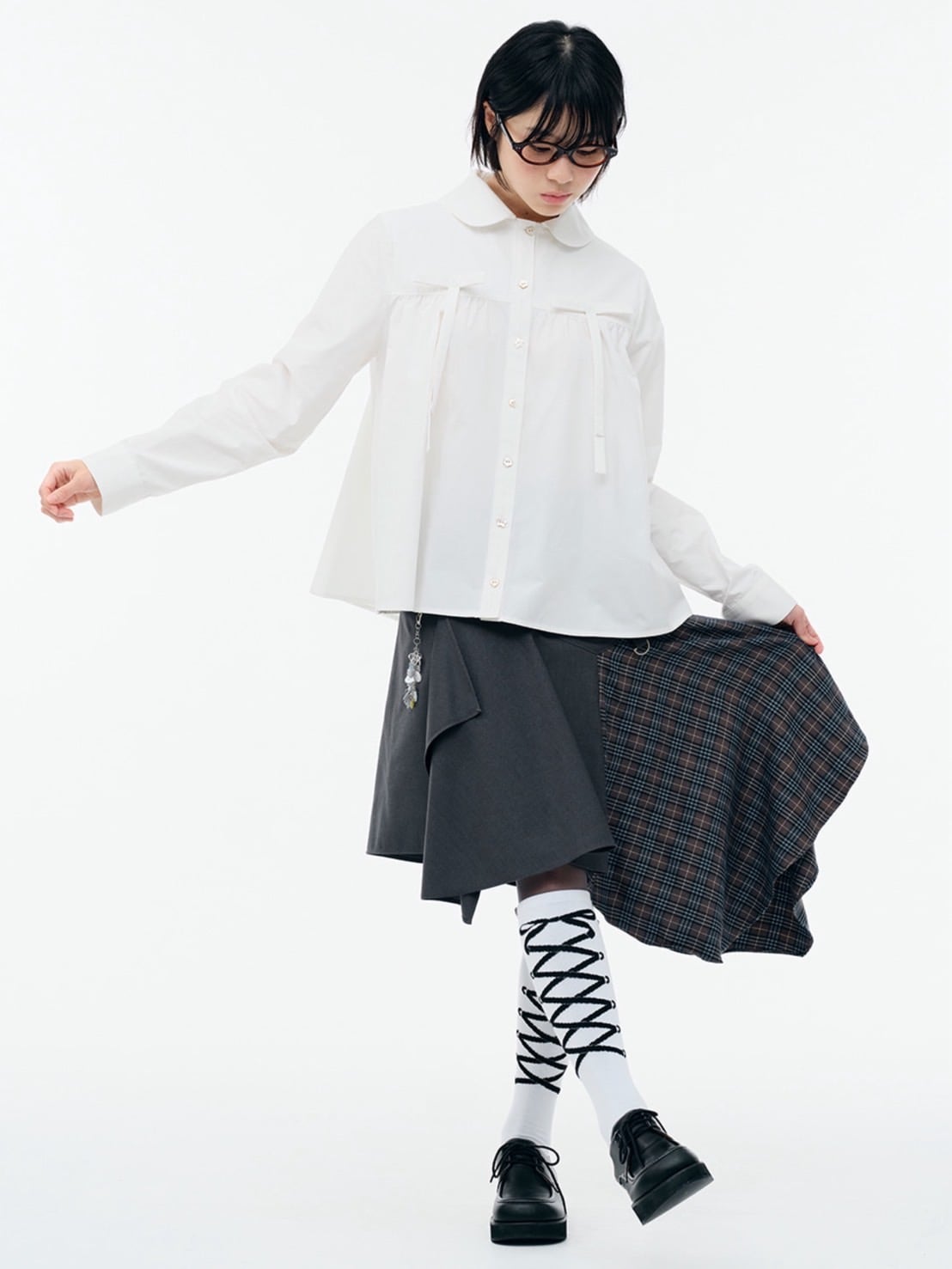 【TUOMIO】RIBBON GRAPHIC KNEE SOCKS / 【トゥオミオ】リボングラフィックニーソックス