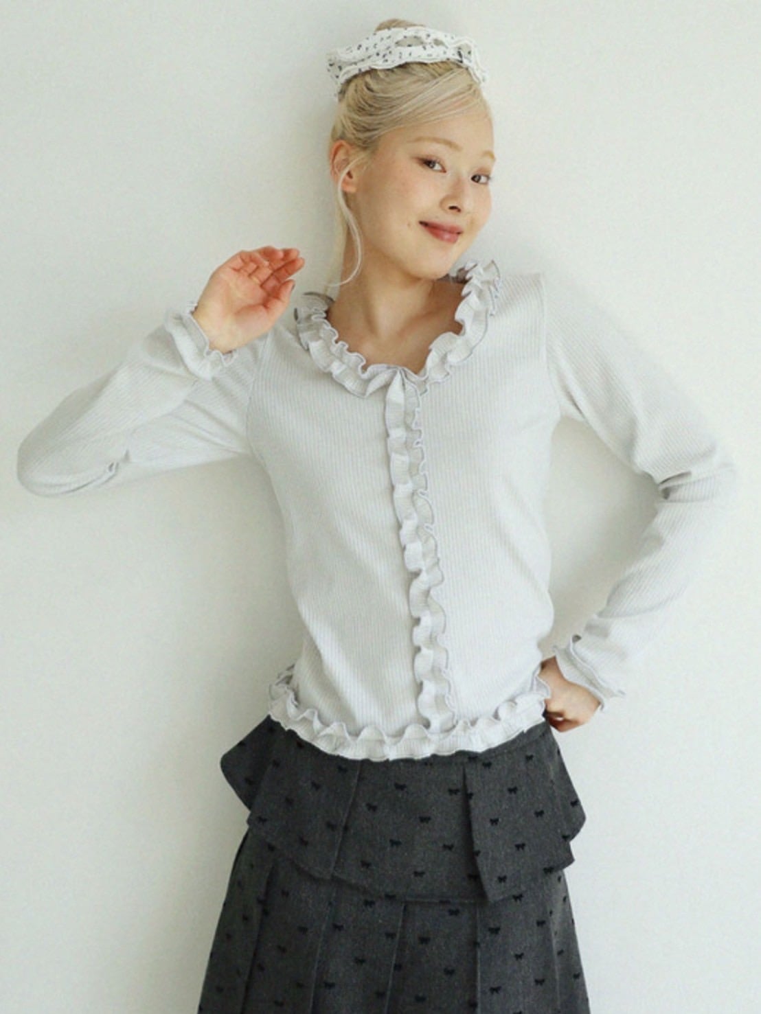 12/21 20:00 再販【Uglyshadow】RUFFLE RIBBED T-SHIRT