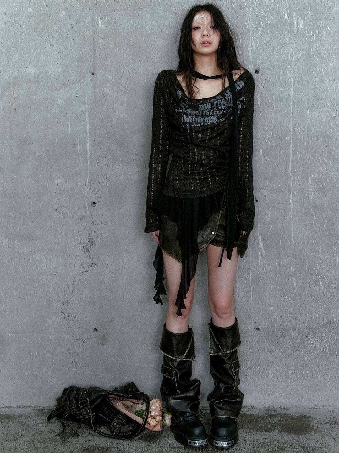 【Cest Nous】Dropped Neckline Graffiti Top