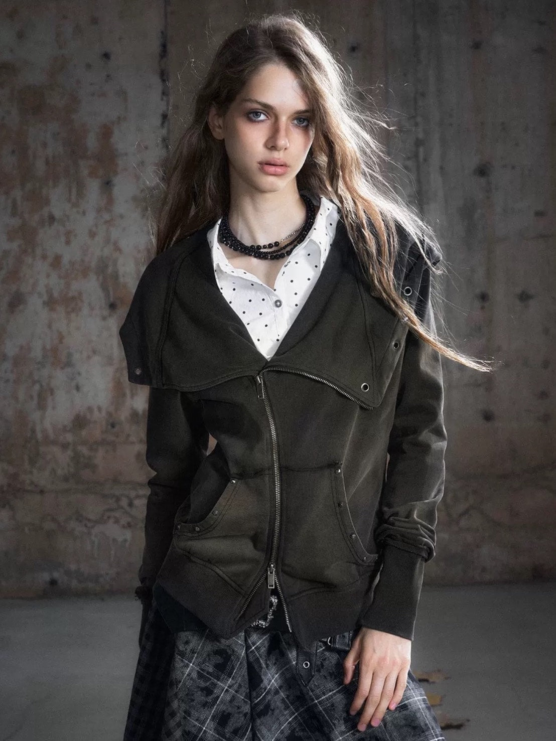 Cest Nous】Studded Hoodie / 【セヌー】オープンカラースタッズジップ