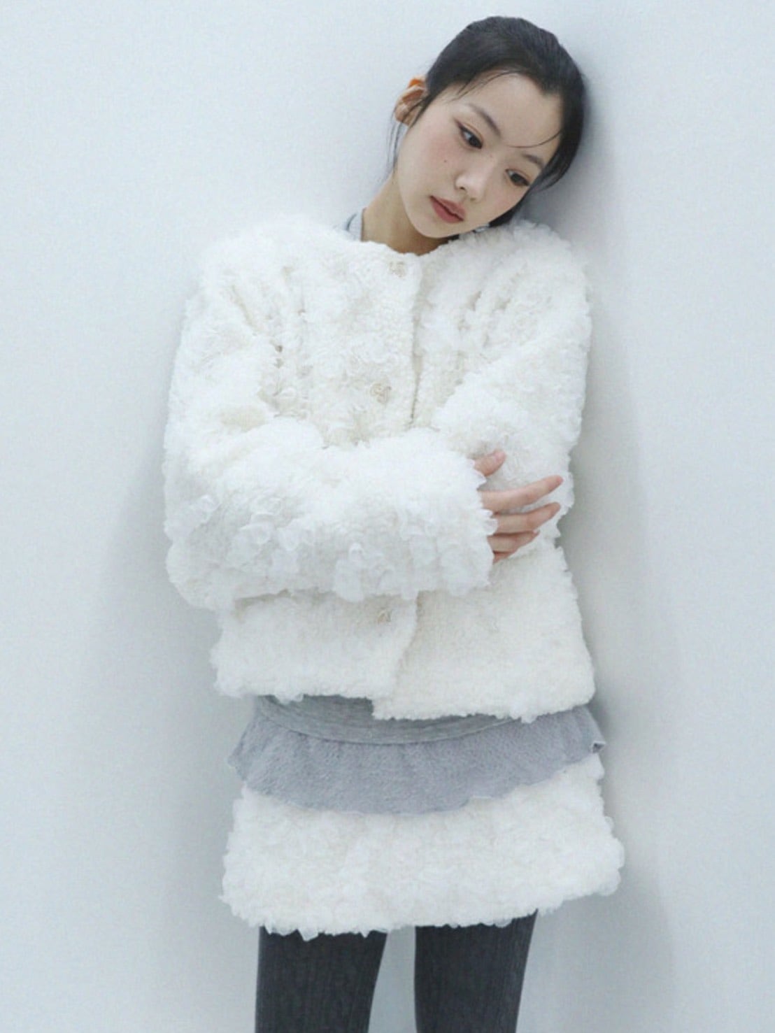 12/21 20:00 発売【Uglyshadow】RUFFLED FUR JACKET