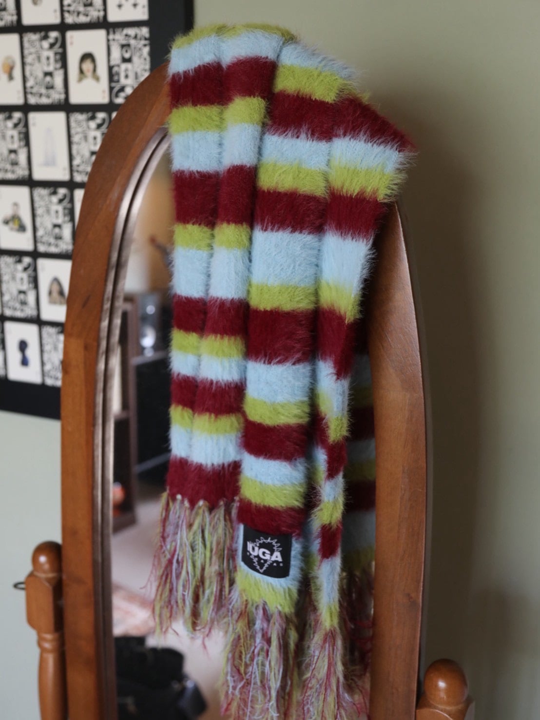【IUGAMAKARAS】Striped Hairy Bold Muffler