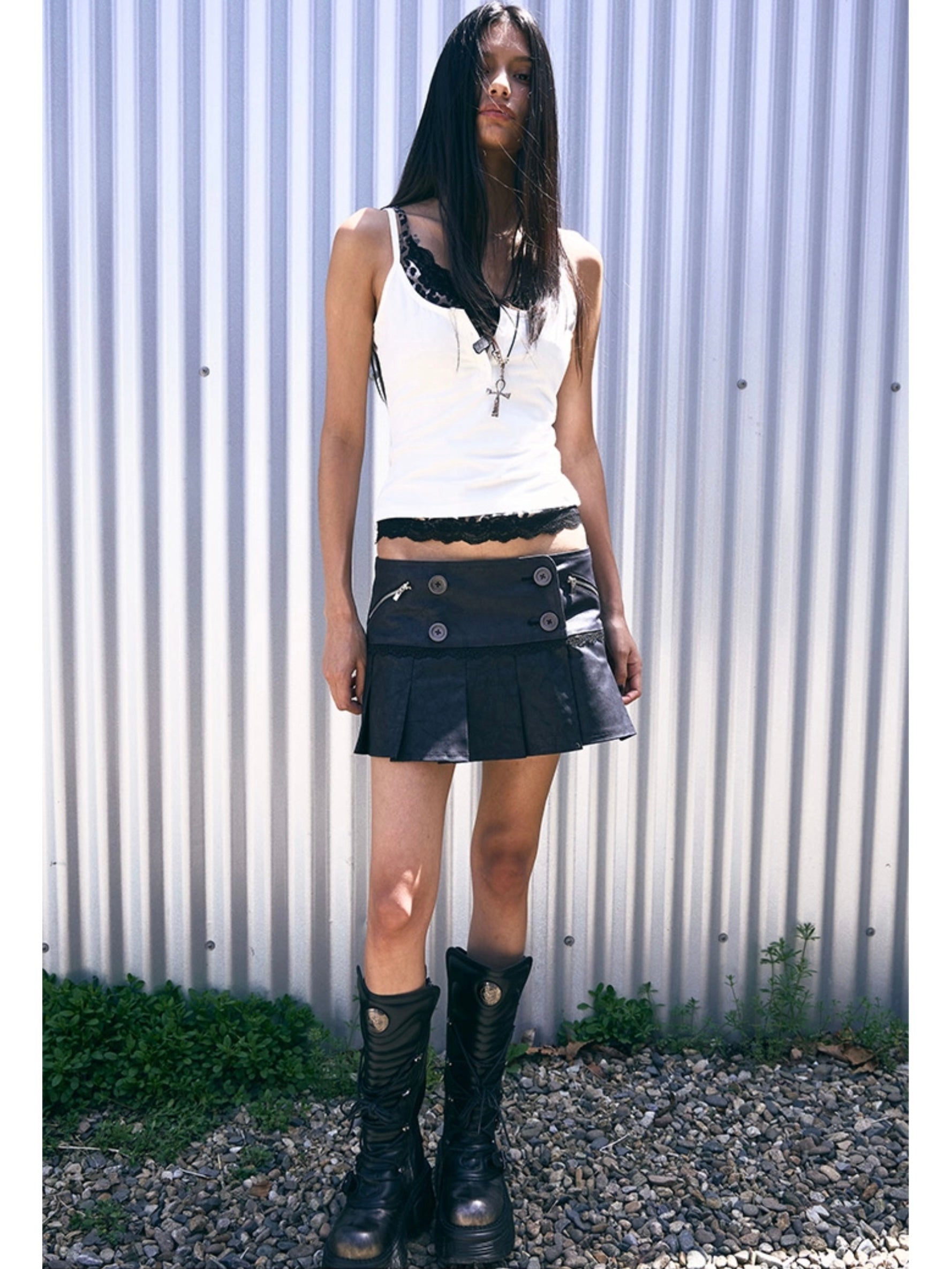 【NOT KNOWING】Double Button Pleated Skirt