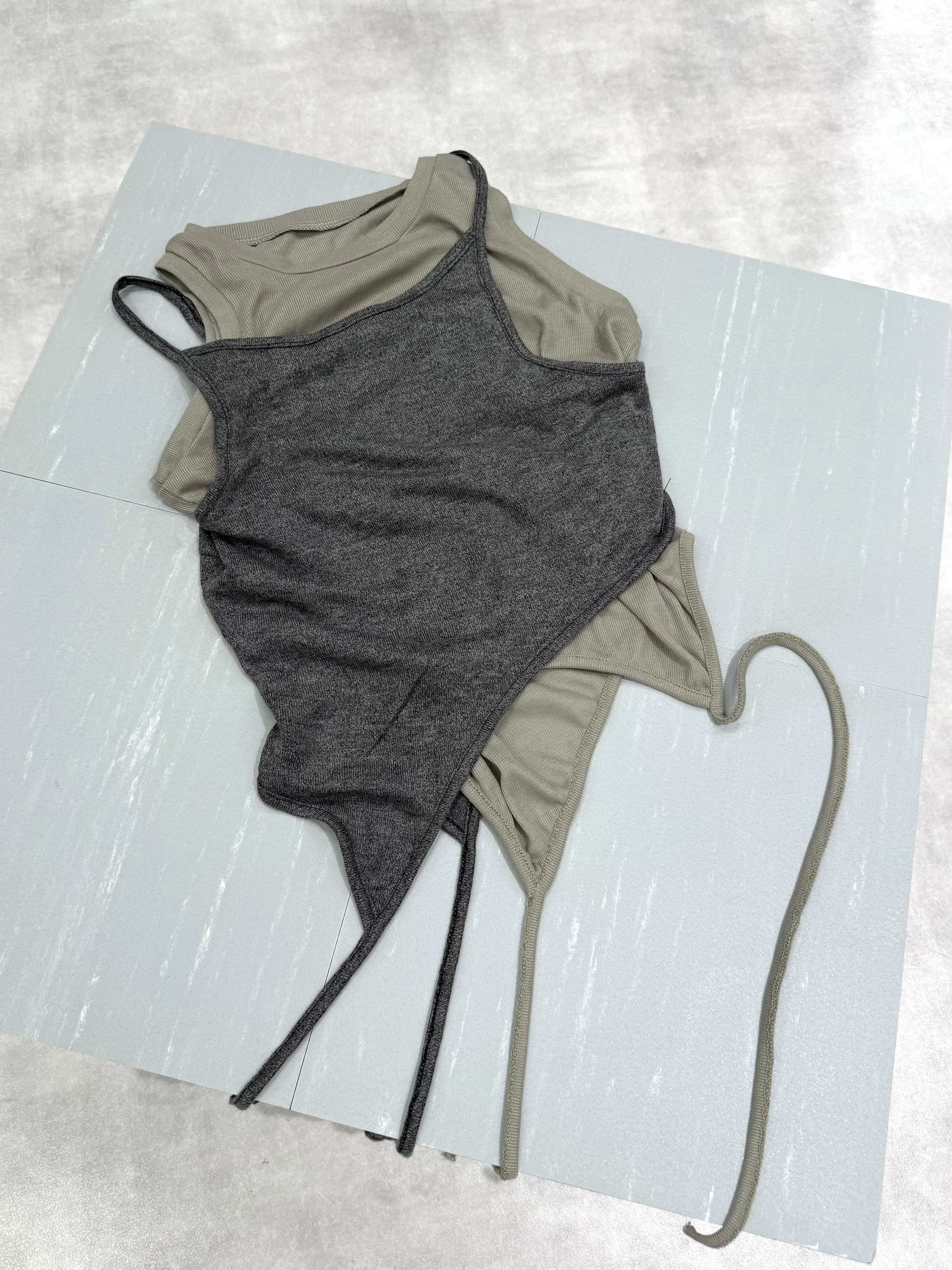7/17 20:00 発売 国際配送【Nerd out XU】sheer layered tank top