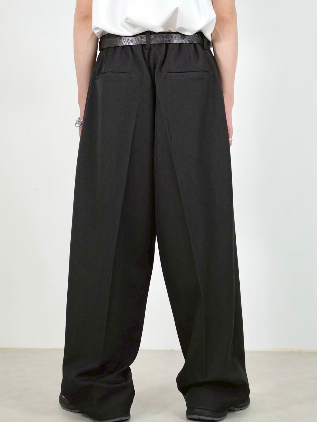 受注制【Chikashitsu +】easy semi wide slacks
