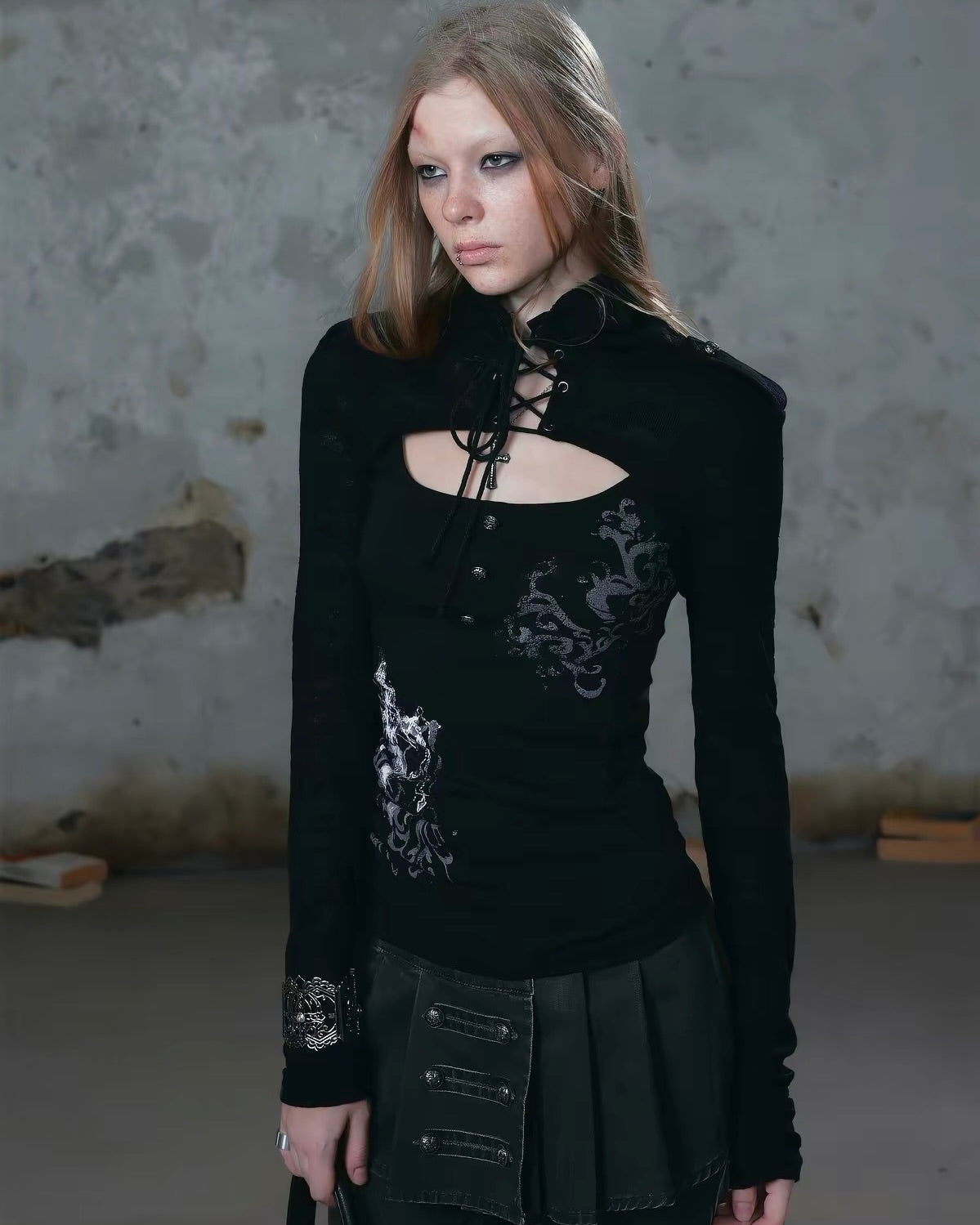 【Cest Nous】Lace-up Cross Top