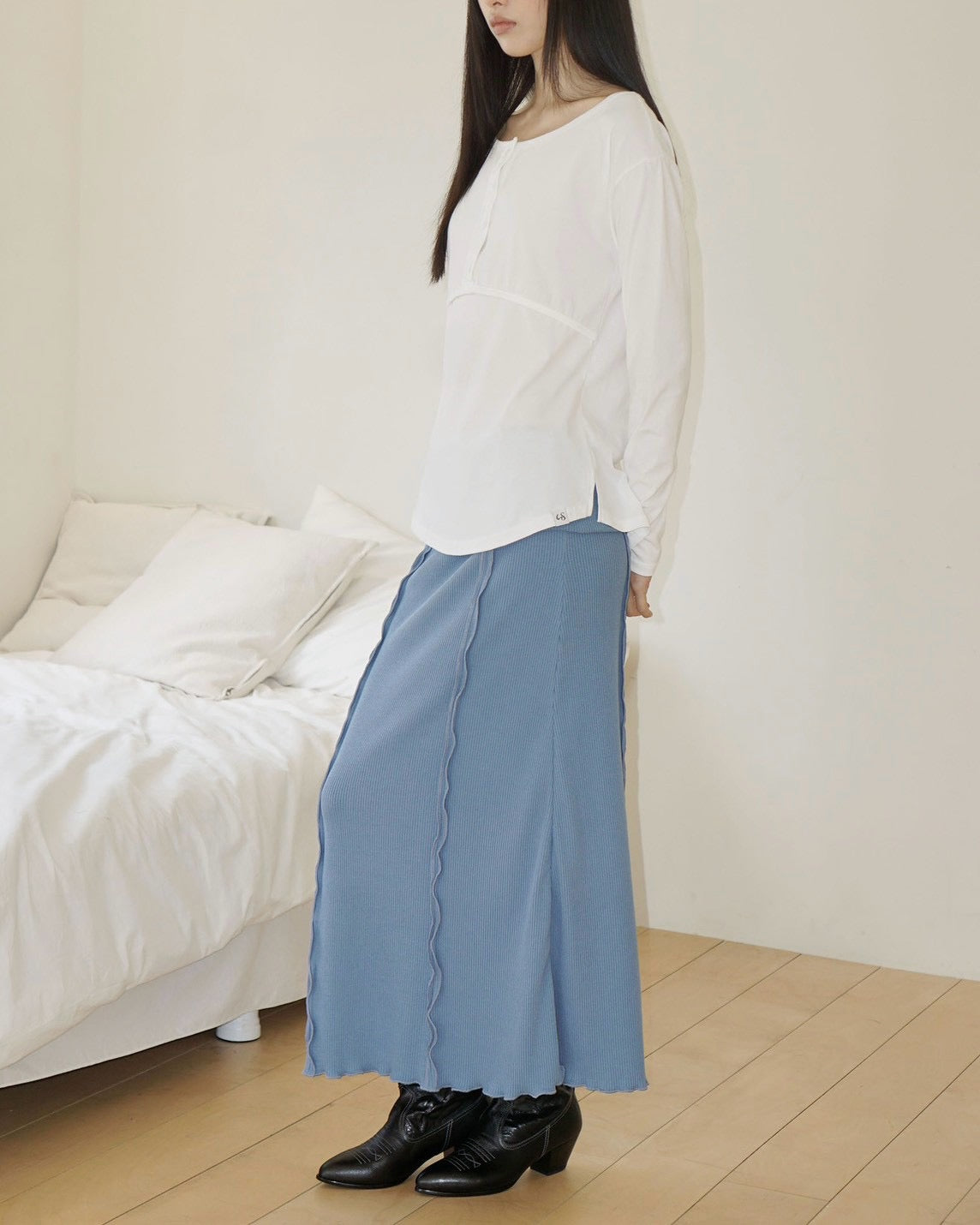 【Uglyshadow】RIBBED LONG SKIRT