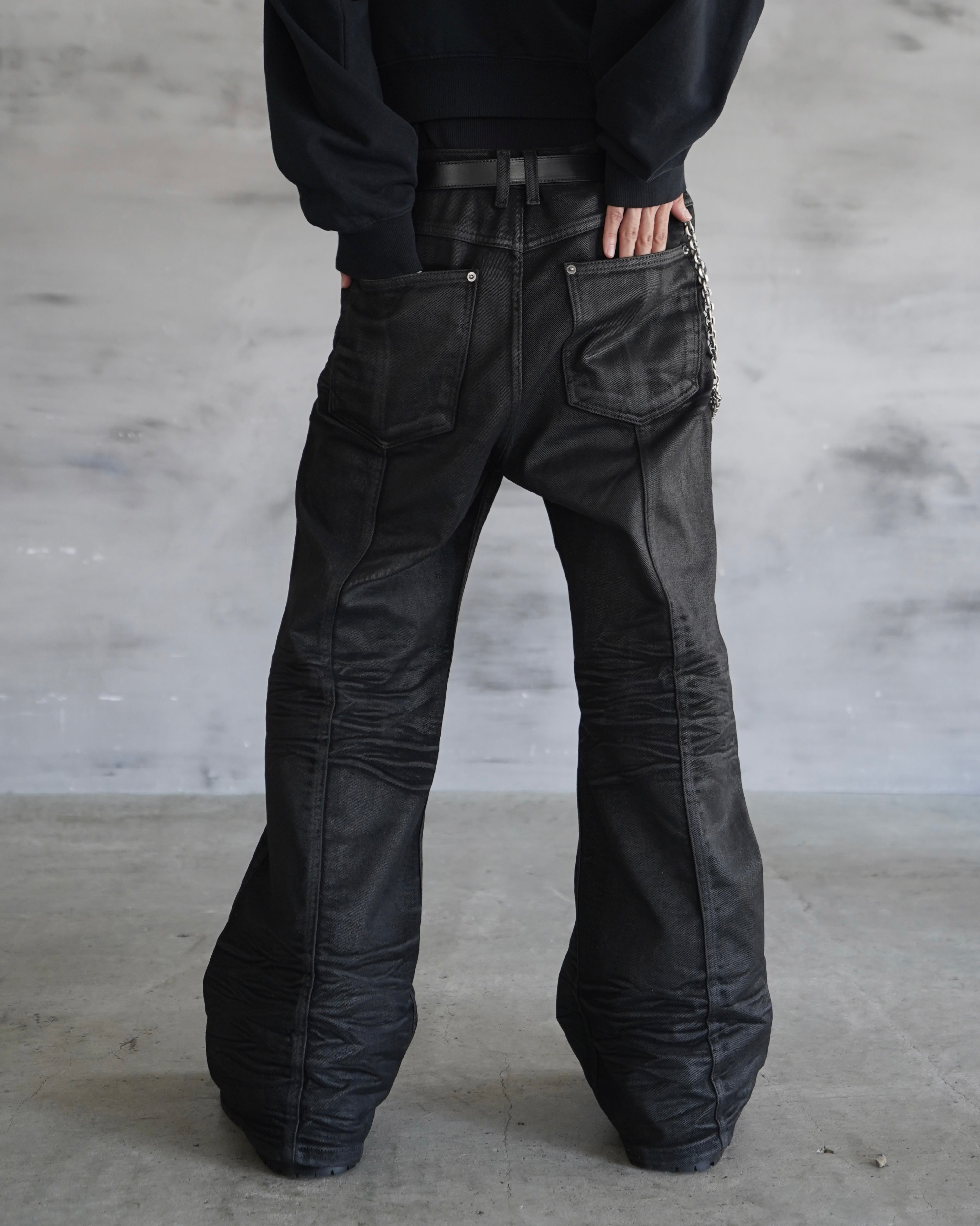 【CHIKASHITSU PLUS HIGH】Linear coating denim flare pants