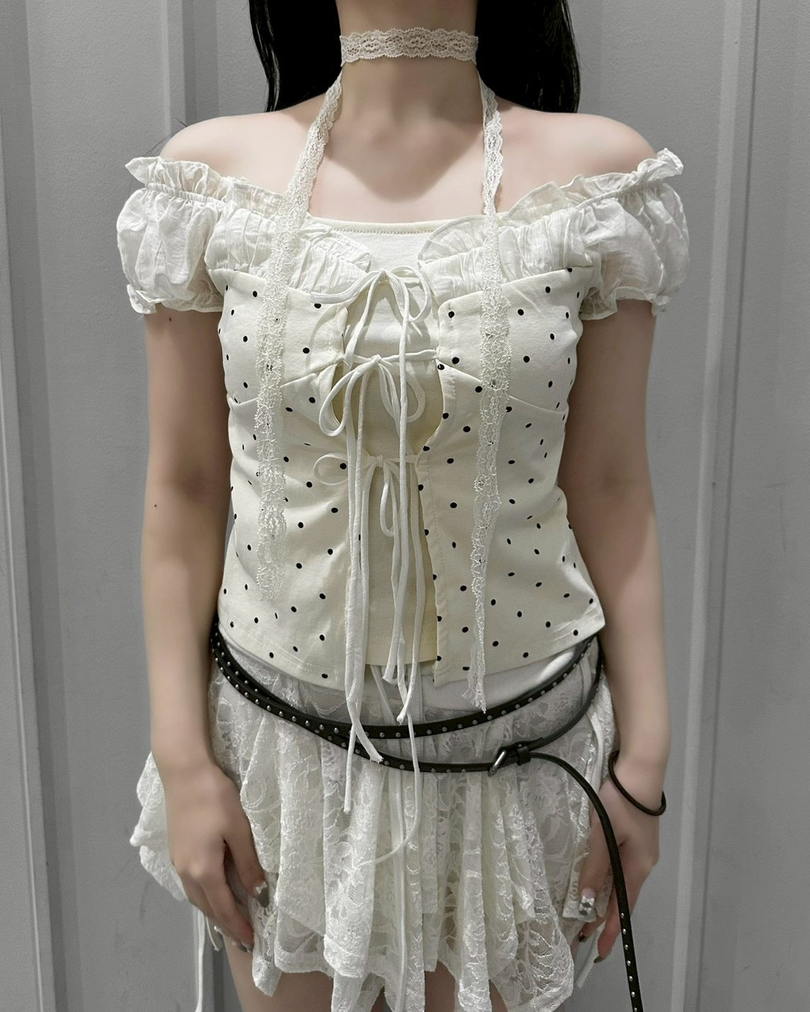 【nmtc+】Dot Lace Ribbon Blouse (2color)
