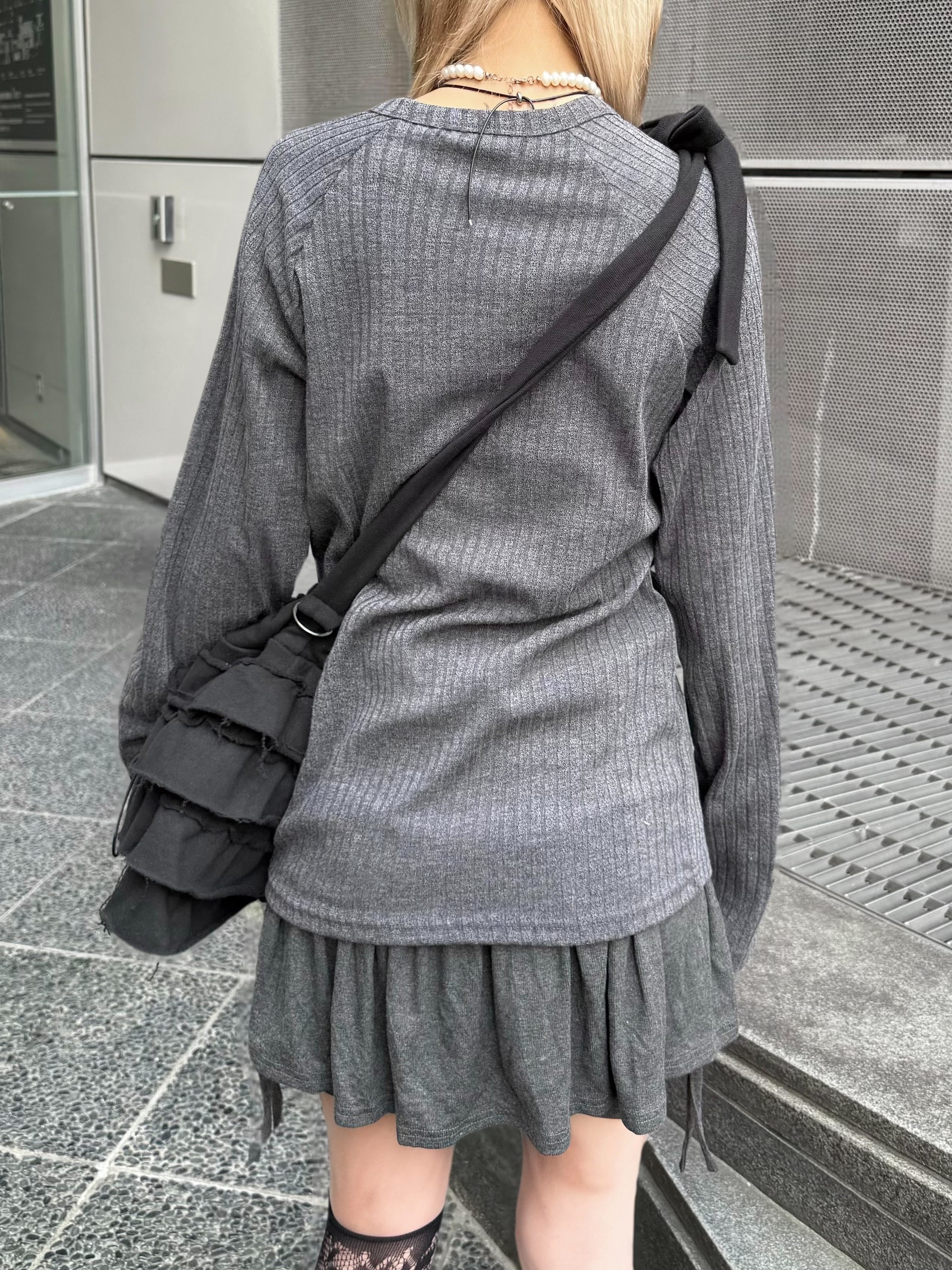 4/25 20:00発売 受注制【nmtc+】neck zip long sleeve (2color)