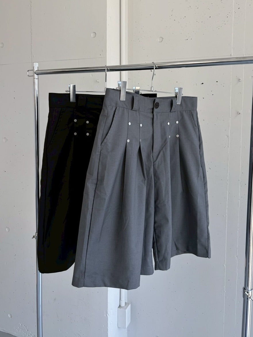 国際配送【LUV CODE】rivet bermuda pants (2color)