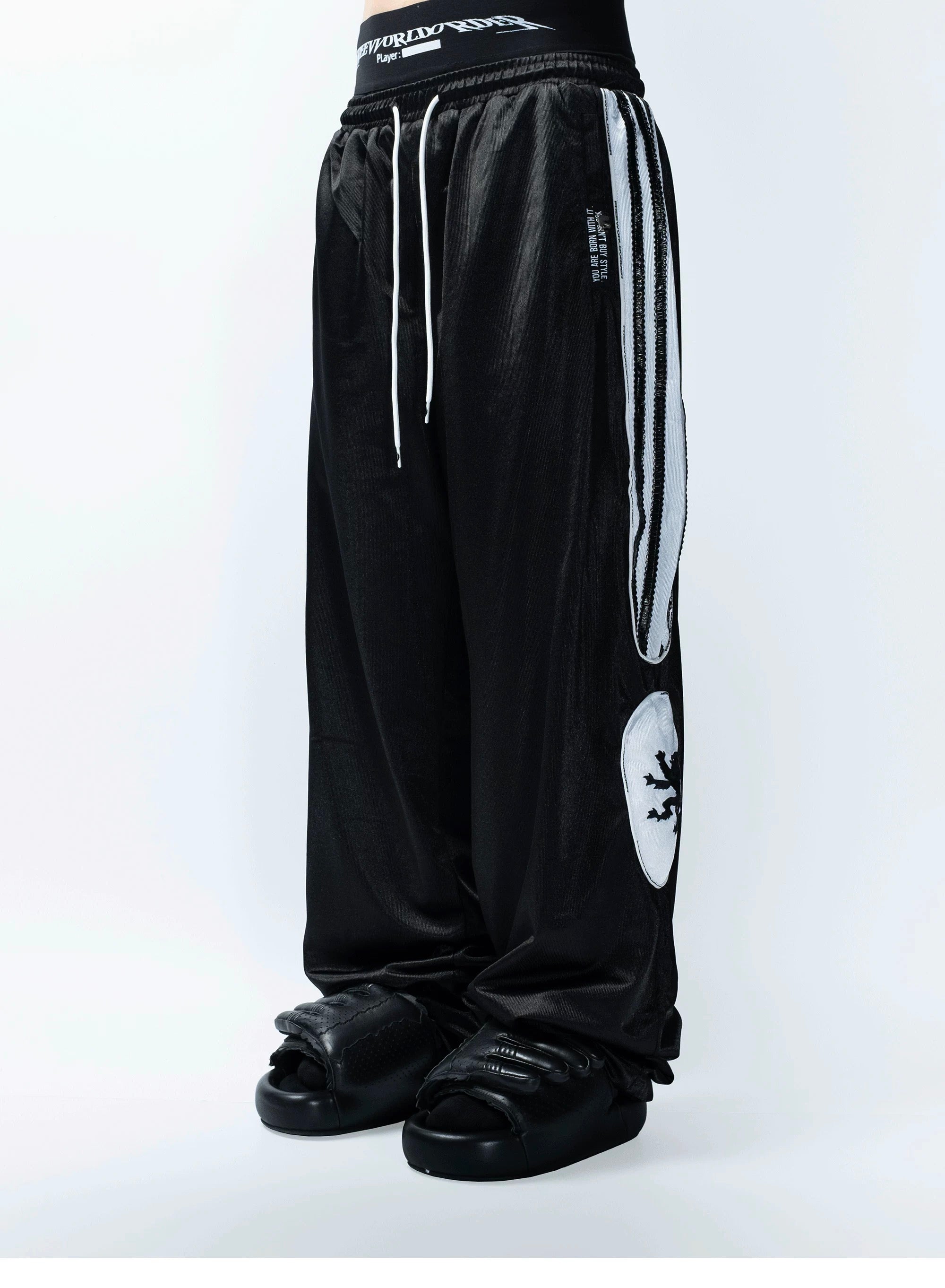 【F.V.V.O】Wild Spirit Embroidered Wolf Pants