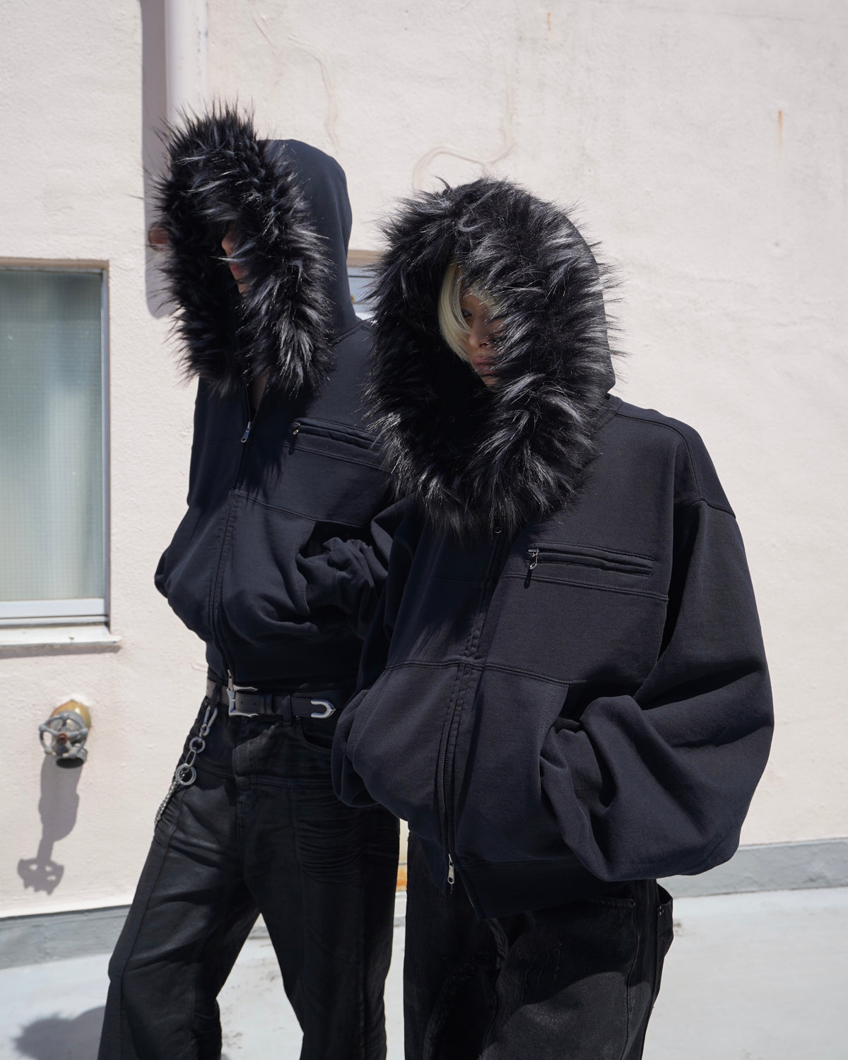 【CHIKASHITSU PLUS HIGH】Volume fur cropped zip hoodie
