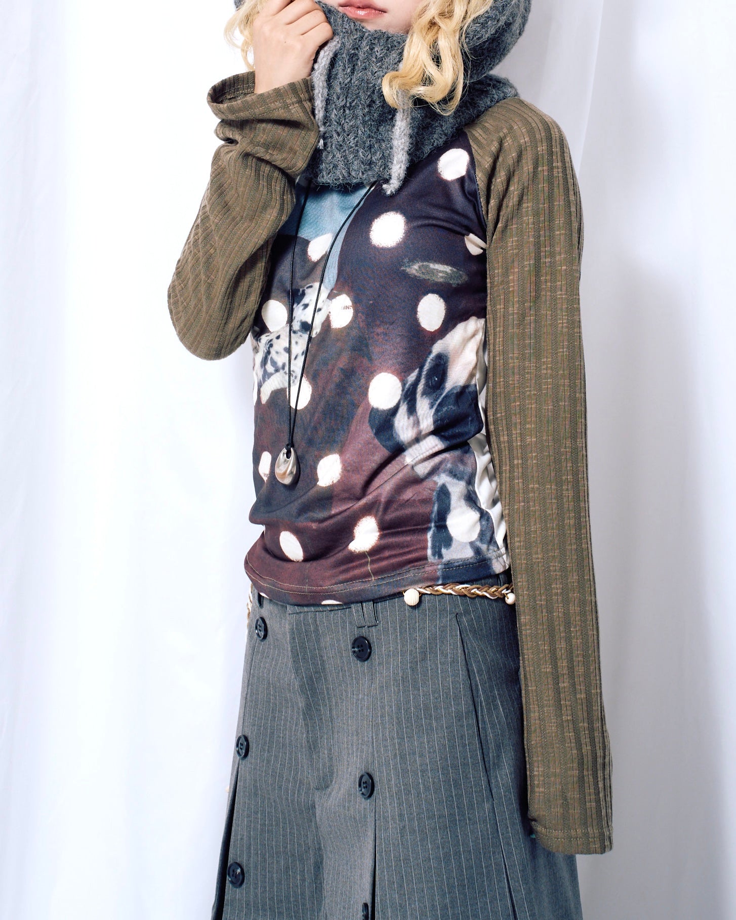 9/18 20:00 発売
国際配送【Nerd out XU】dot dog raglan long sleeve