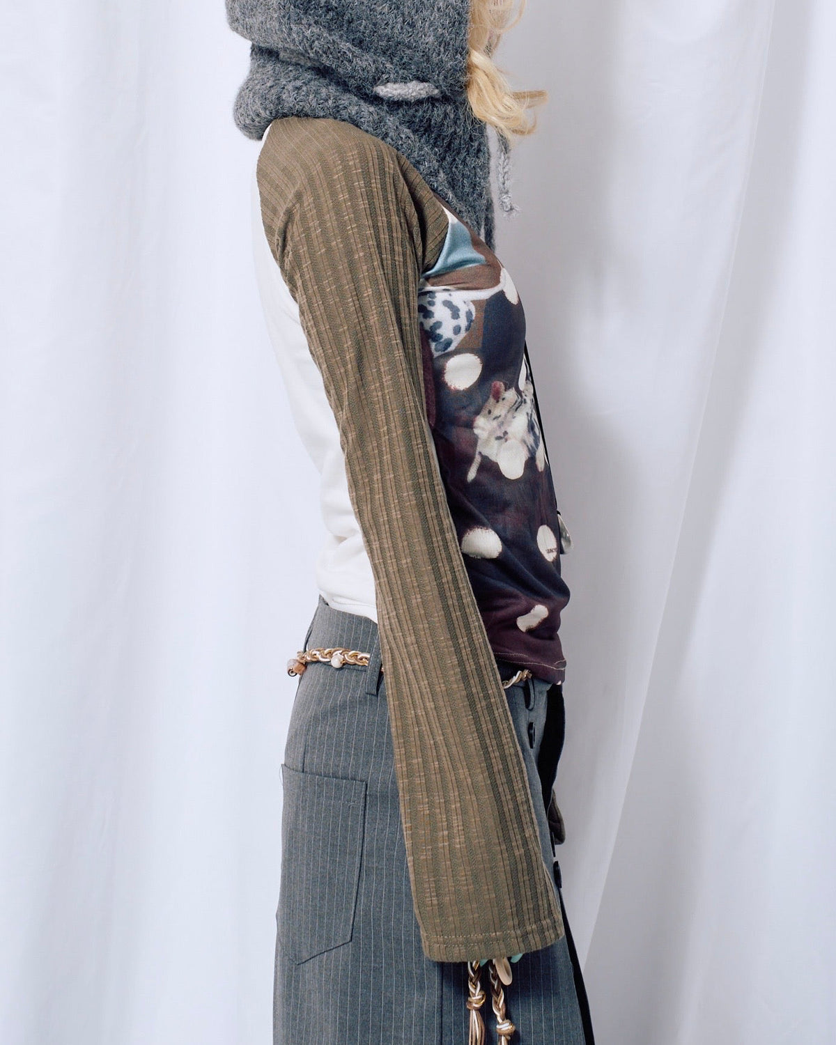 9/18 20:00 発売
国際配送【Nerd out XU】dot dog raglan long sleeve
