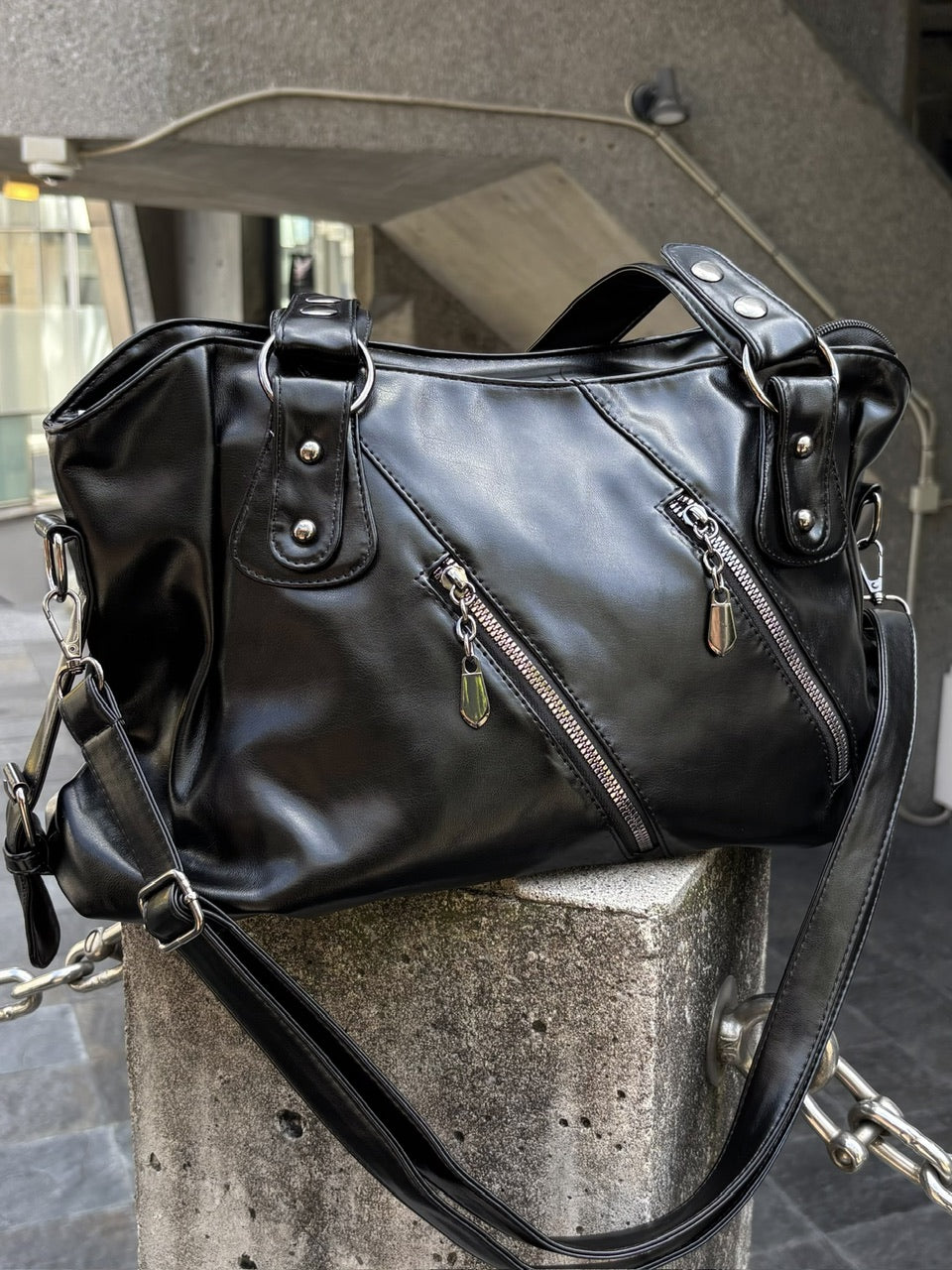 受注制【Never mind the XU】2way faux leather bag (4color)