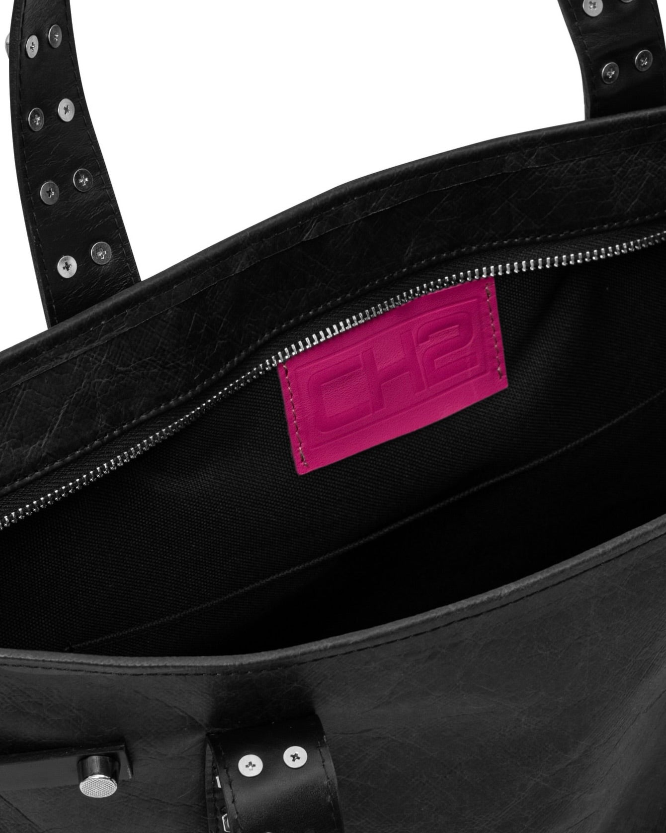 【CH2】STUDDED BLACK BAG