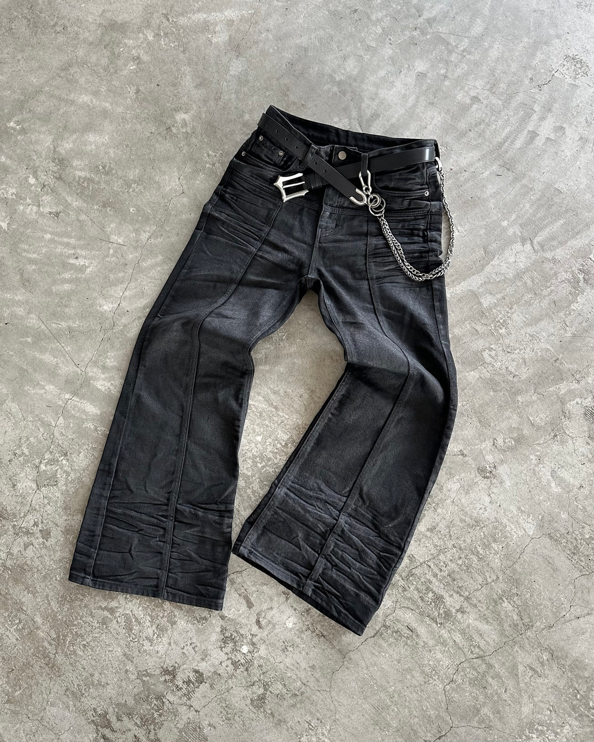【CHIKASHITSU PLUS HIGH】Linear coating denim flare pants