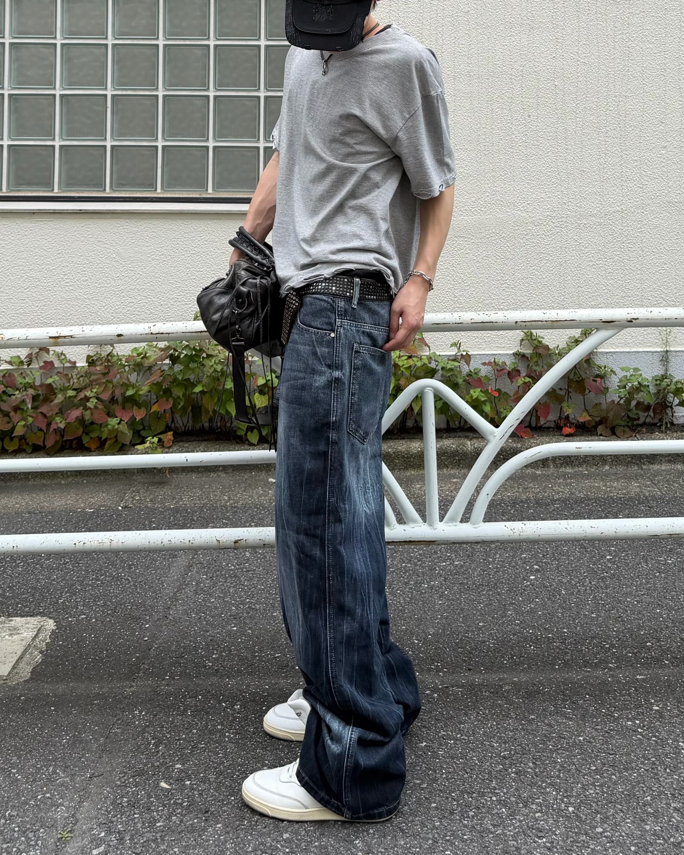 大阪店WEB限定受注制【Chikashitsu +】grunge damage crop t-shirt (3color)