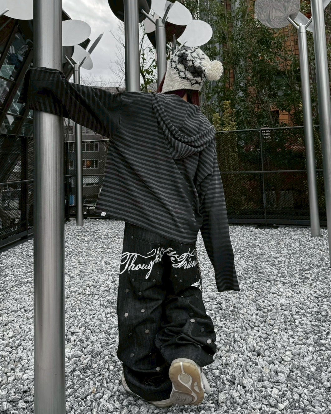 【Never mind the XU】spray cross zip up hoodie (3color)