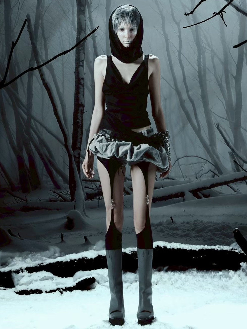 【EYE OF THE STORM】ASHEN HOOD TANK TOP