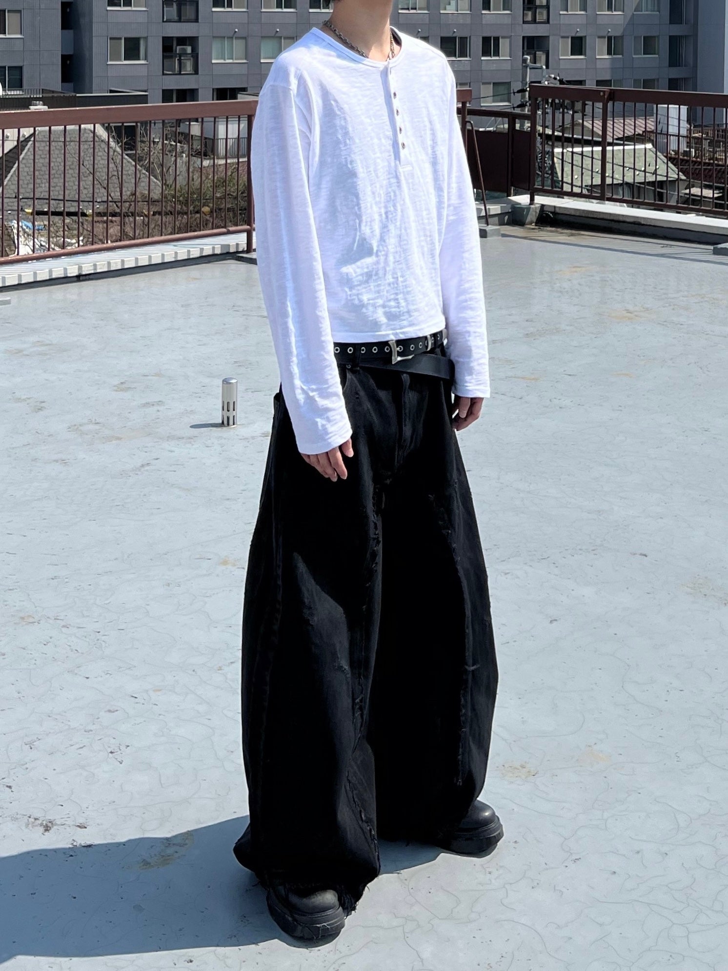 4/18 20:00発売【CHIKASHITSU PLUS HIGH】Washed coating denim pants