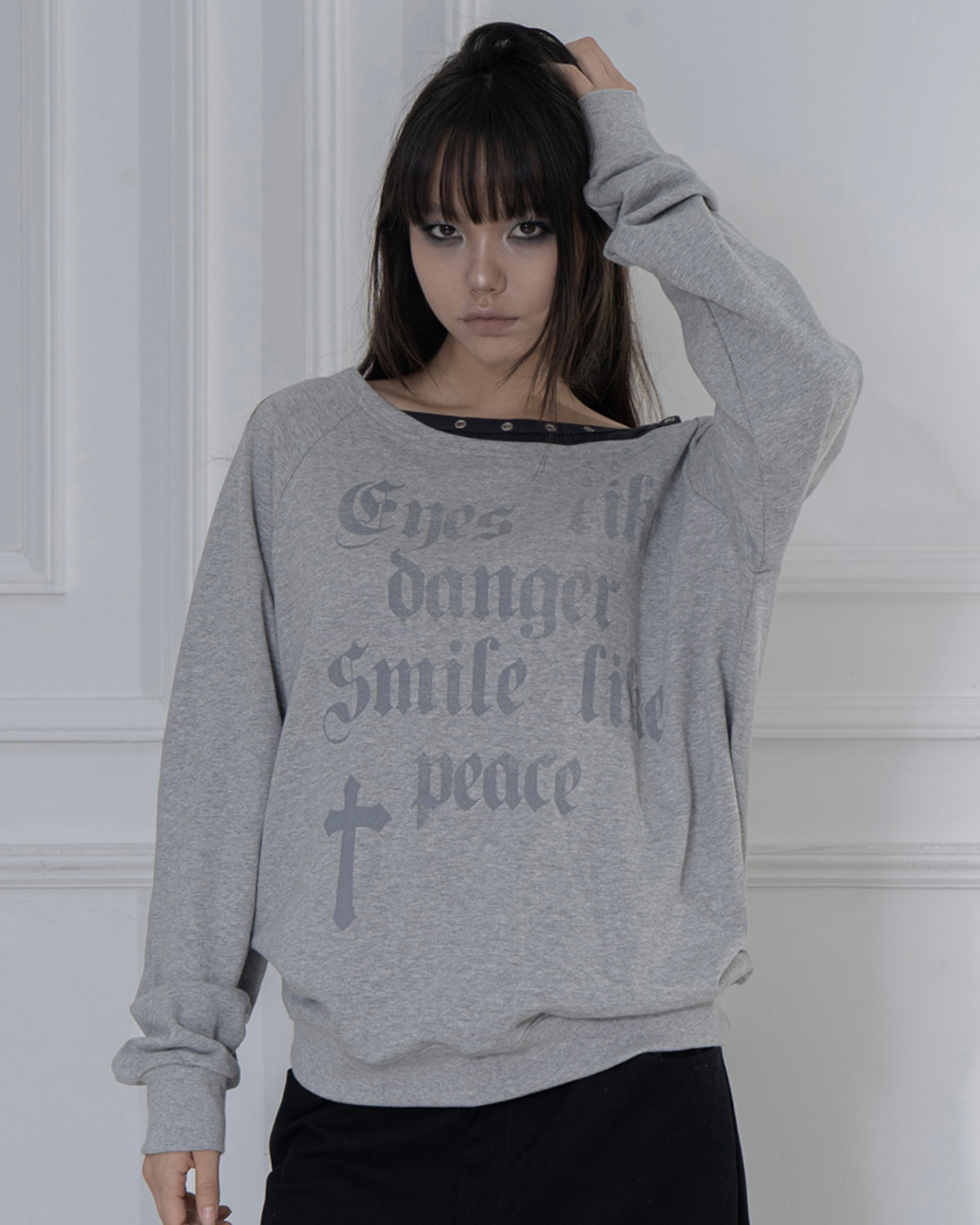 【FANCY CLUB】ROSARY NOIRER SWEATSHIRT