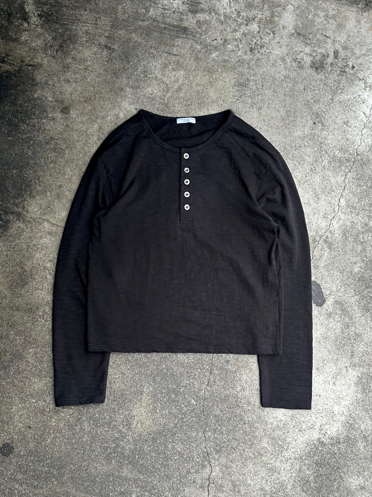 【CHIKASHITSU PLUS HIGH】Steel button henley neck tee (3color)