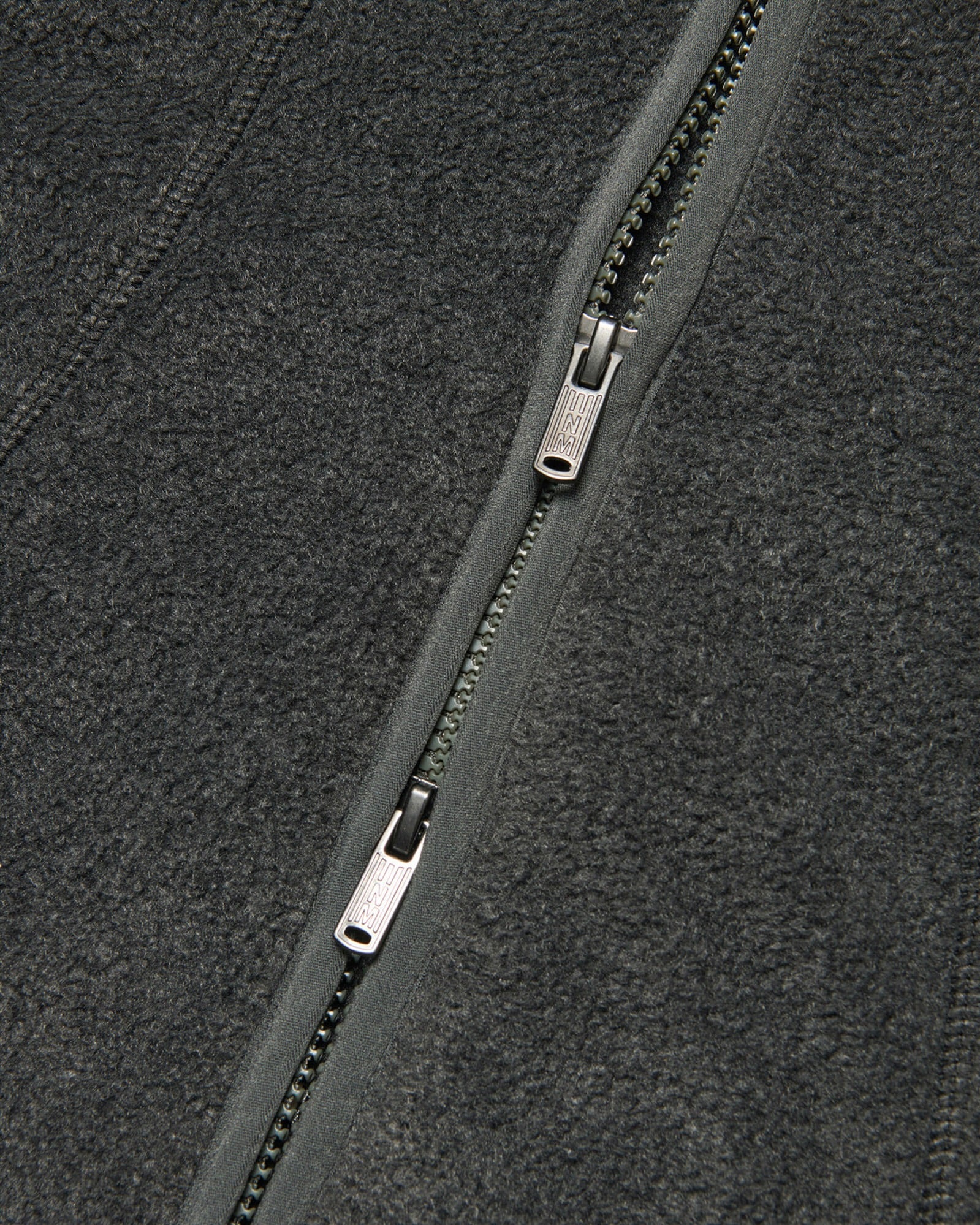 【NOMANUAL】BOUND SHELL FLEECE