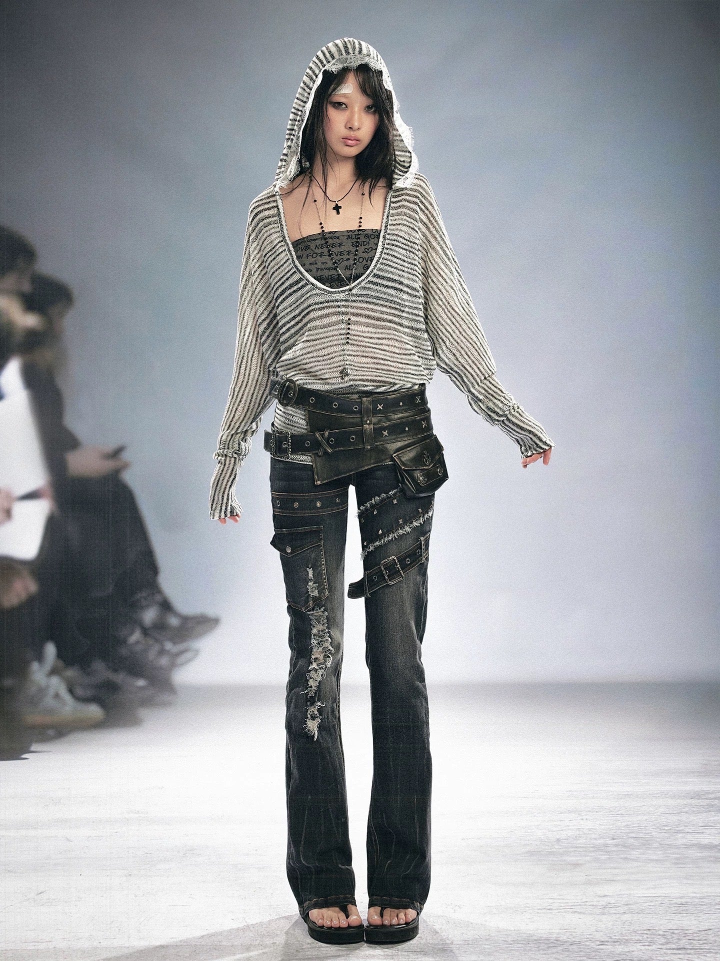 【Cest Nous】Hooded Crop Top