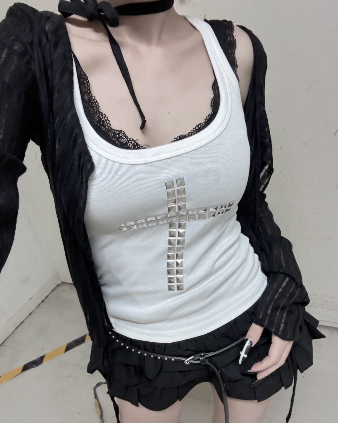 受注制【nmtc+】Cross Studded Slim Tank top (2color)
