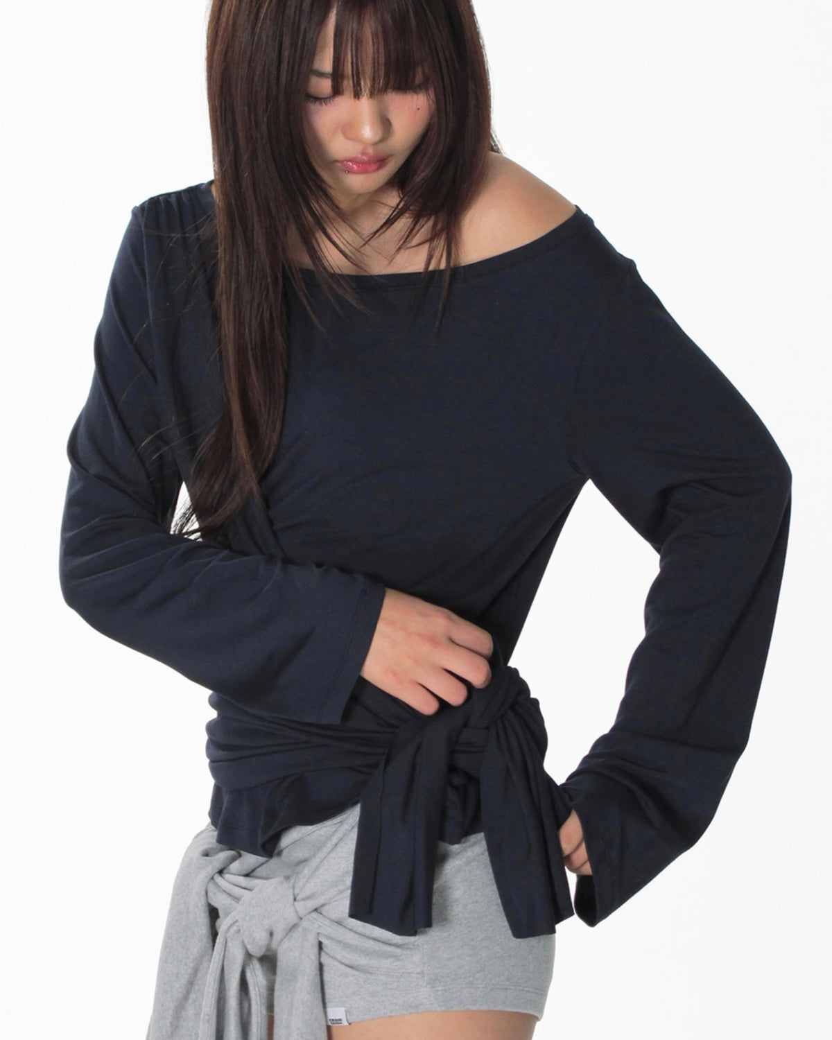 【CRANK】TIED OFF-SHOULDER TOP